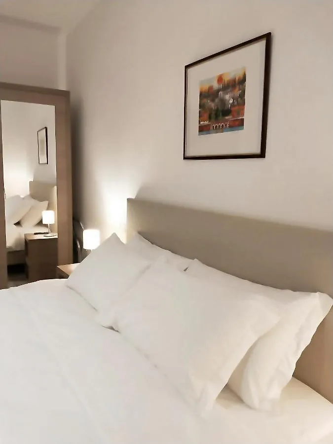 Via Poma Apartments&Rooms Vérone Italie