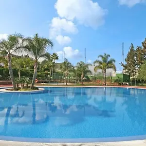 https://modern-2-bedroom-duplex-golf-mountainssea-pool.es-andalucia.com