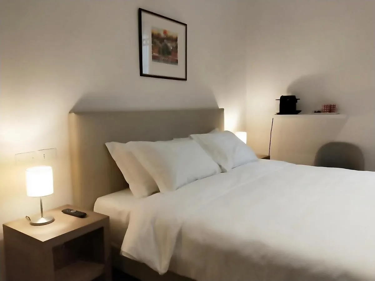 Via Poma Apartments&Rooms 维罗纳