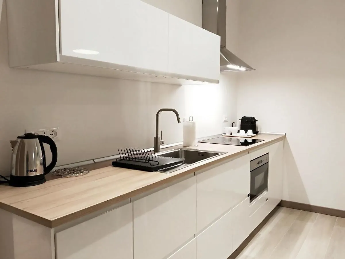 Via Poma Apartments&Rooms Verona Daire