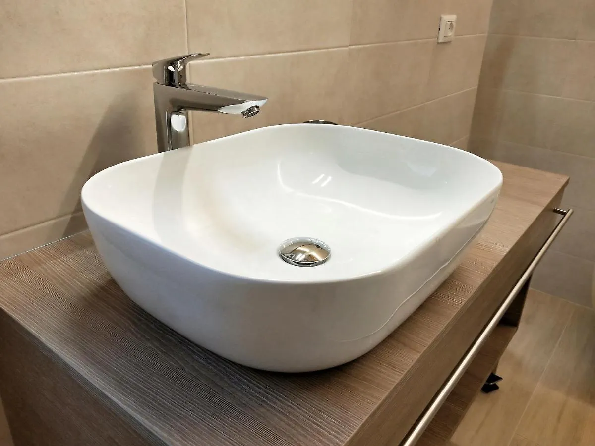 Via Poma Apartments&Rooms Verona Daire